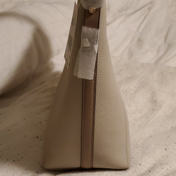 Michael Kors Lucy Medium Hobo Shoulder Bag - Picture 7 of 10